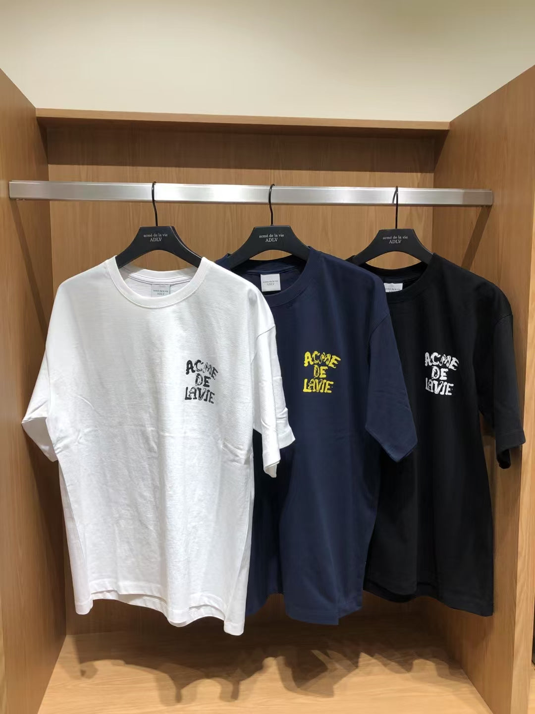 ADLV Unisex T