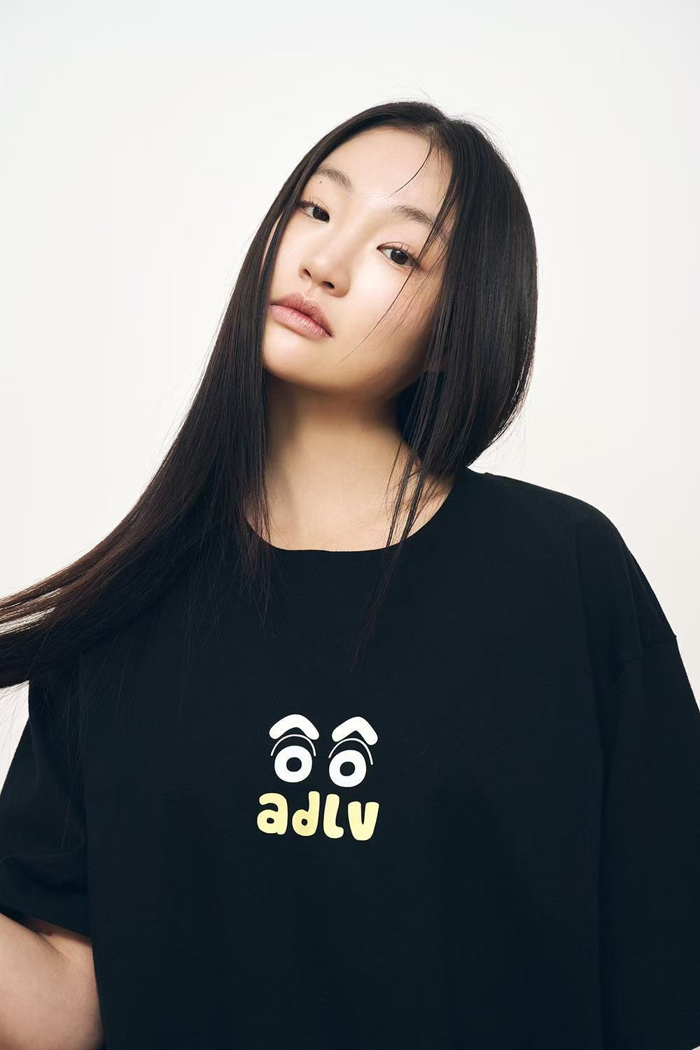 ADLV x SHINCHAN Unisex T